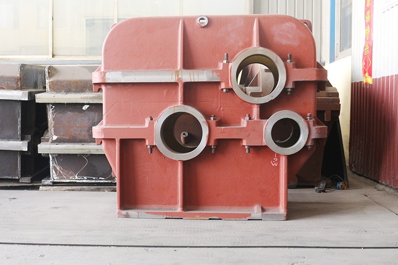 減速機箱體加工